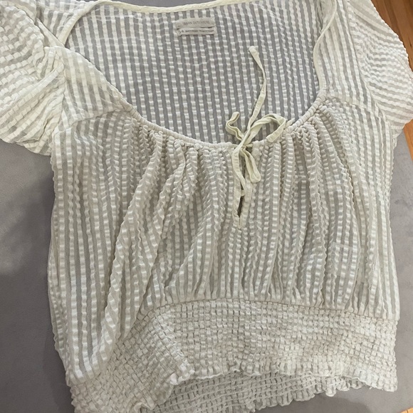 Urban outfitters opaque crop top - Picture 2 of 4